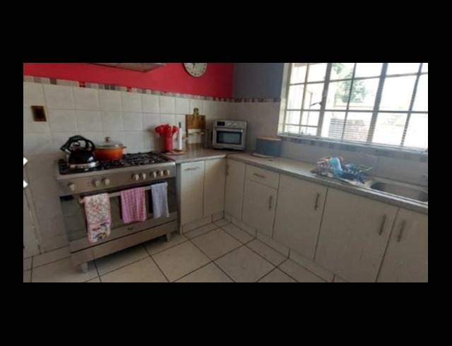 3 BEDROOM HOUSE FOR SALE IN NORKEM PARK
